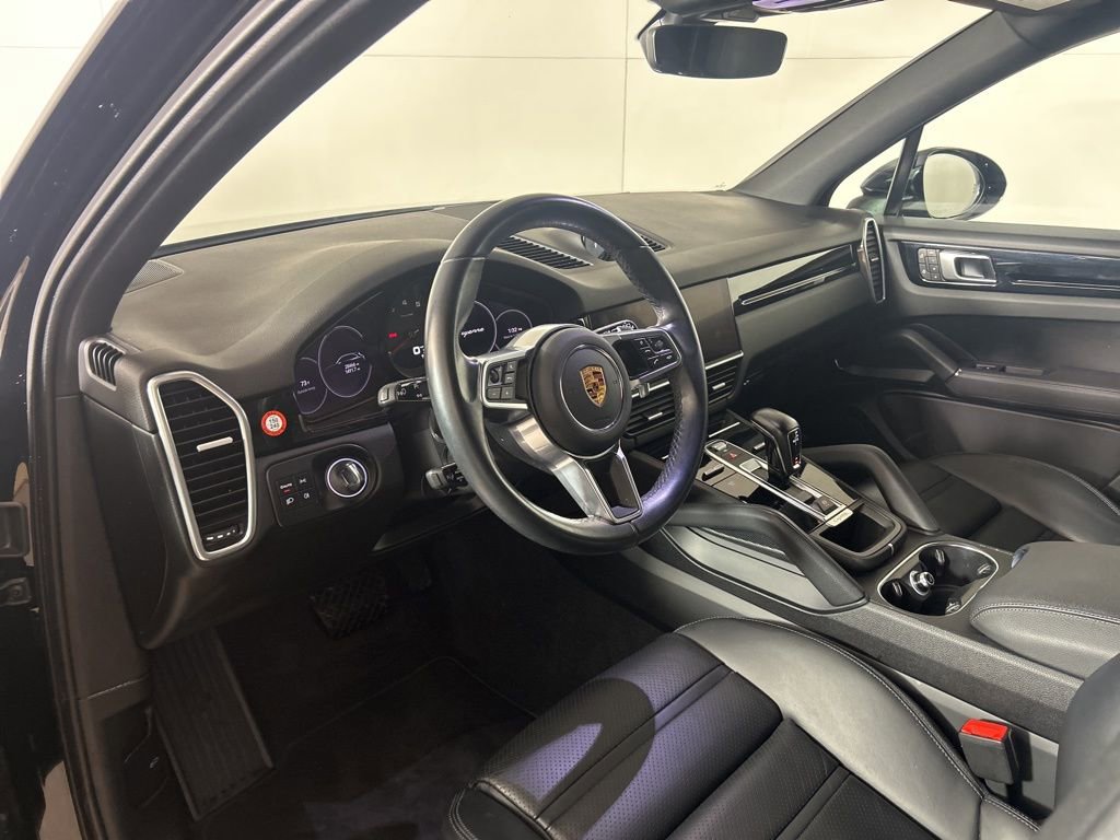 Certified 2022 Porsche Cayenne image 4
