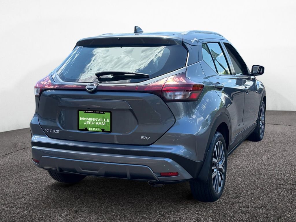 Used 2022 Nissan Kicks SV FWD image 5