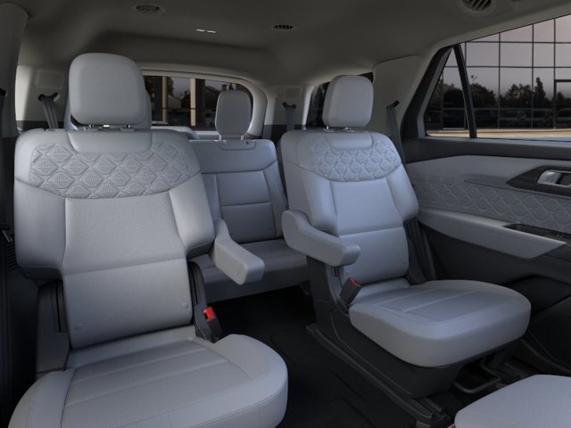 New 2026 Ford Explorer Platinum w/ LUX Leather Package AWD/4WD image 11