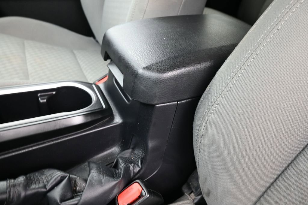 Used 2022 Toyota Tacoma SR w/ SR Convenience Package RWD image 21