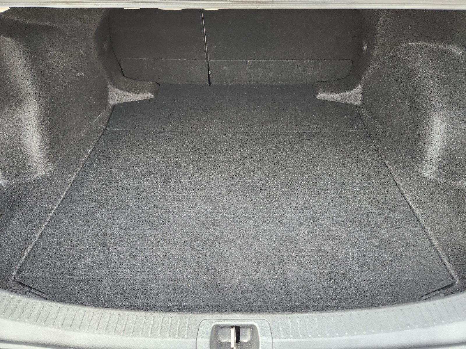 Used 2024 Toyota Corolla LE FWD image 38