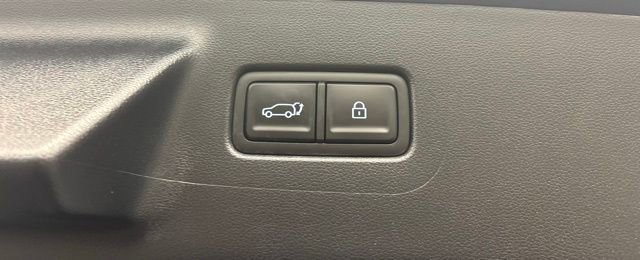 Used 2025 Hyundai Santa Fe Limited image 48