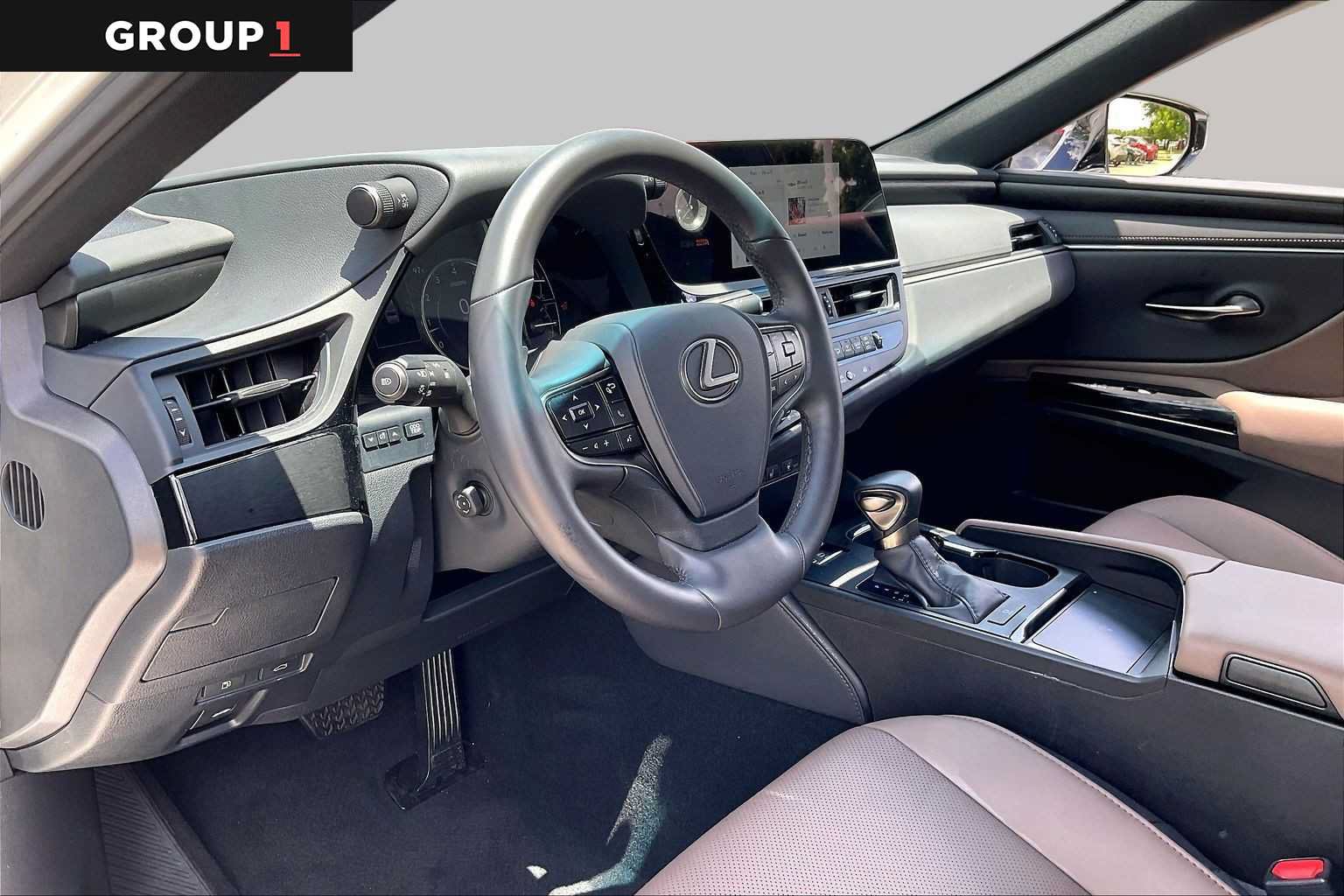 Used 2025 Lexus ES 350 w/ Premium Package FWD image 15