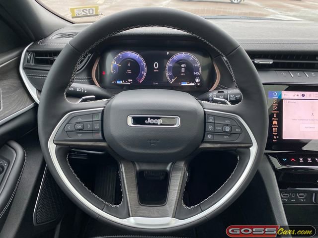New 2026 Jeep Grand Cherokee Limited w/ Limited Altitude Package image 18