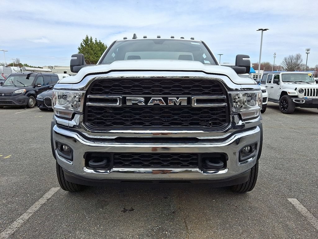 New 2024 RAM 5500 Tradesman AWD/4WD image 2