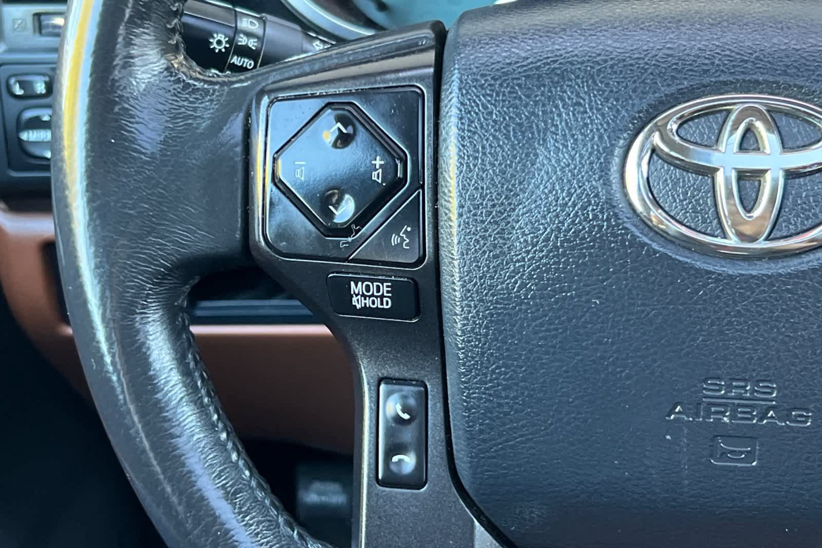 Used 2018 Toyota Sequoia Platinum w/ Carpet Mat Package AWD/4WD image 29