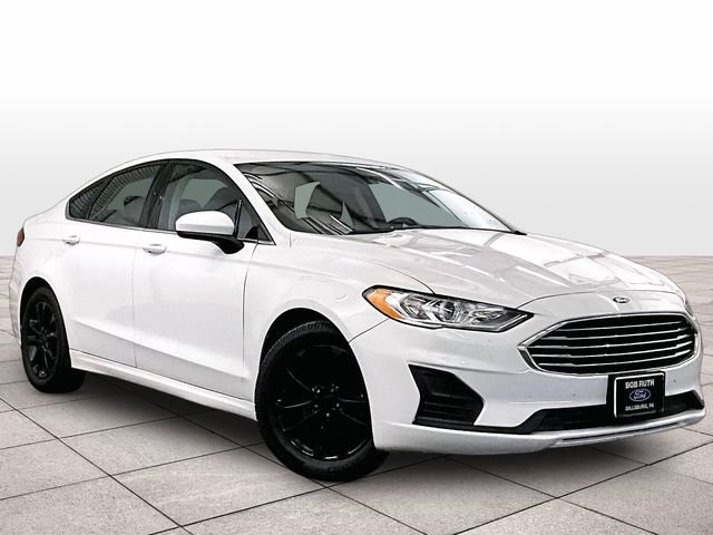 Used 2020 Ford Fusion SE FWD image 2