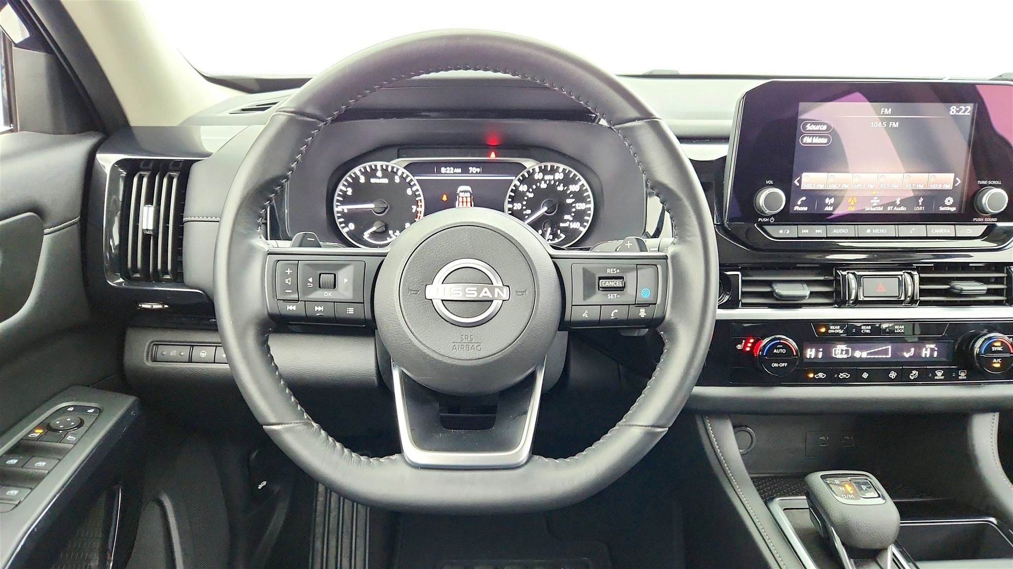 Used 2025 Nissan Pathfinder SV FWD image 34