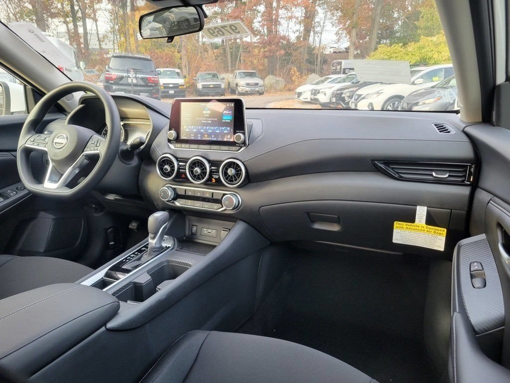 Certified 2025 Nissan Sentra SV w/ Trunk Package FWD image 9