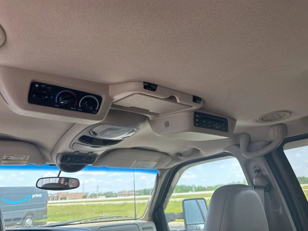 Used 2005 Ford Excursion Limited image 15