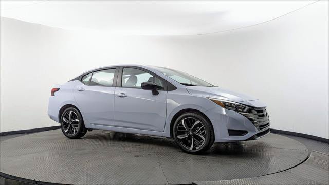 Used 2024 Nissan Versa SR FWD image 11