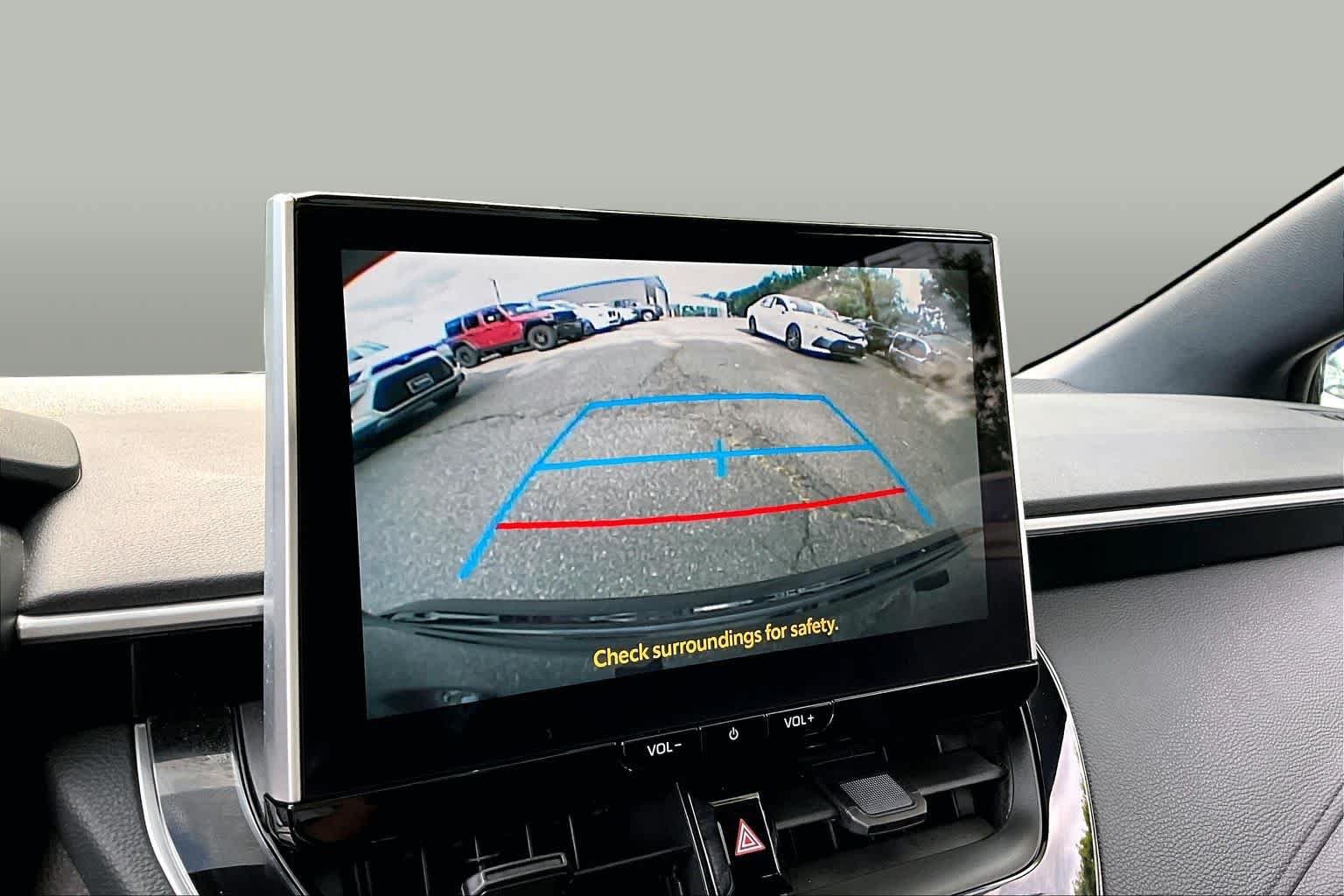 Certified 2025 Toyota Corolla SE w/ SE Premium Package FWD image 28