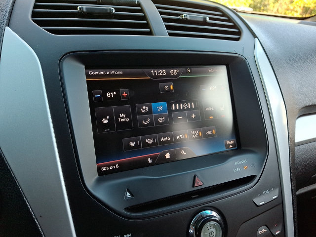 Used 2013 Ford Explorer XLT AWD/4WD image 19