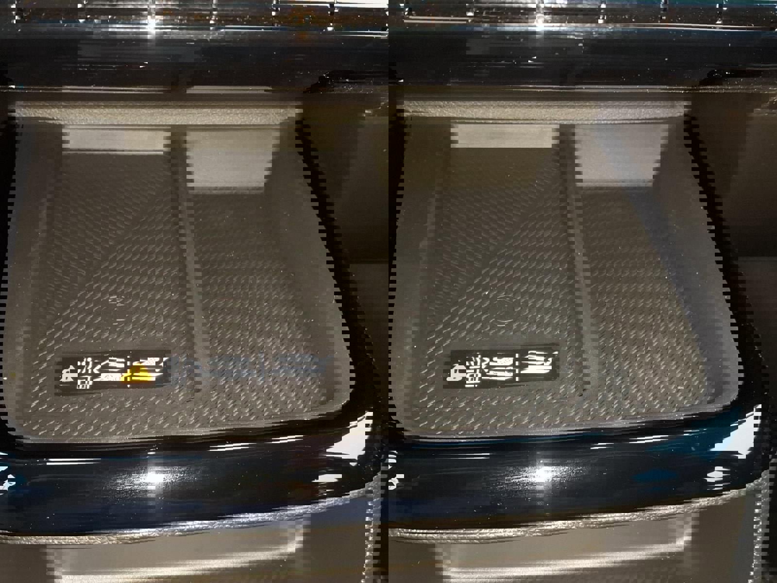 New 2027 Chevrolet Bolt RS w/ Technology Package image 9