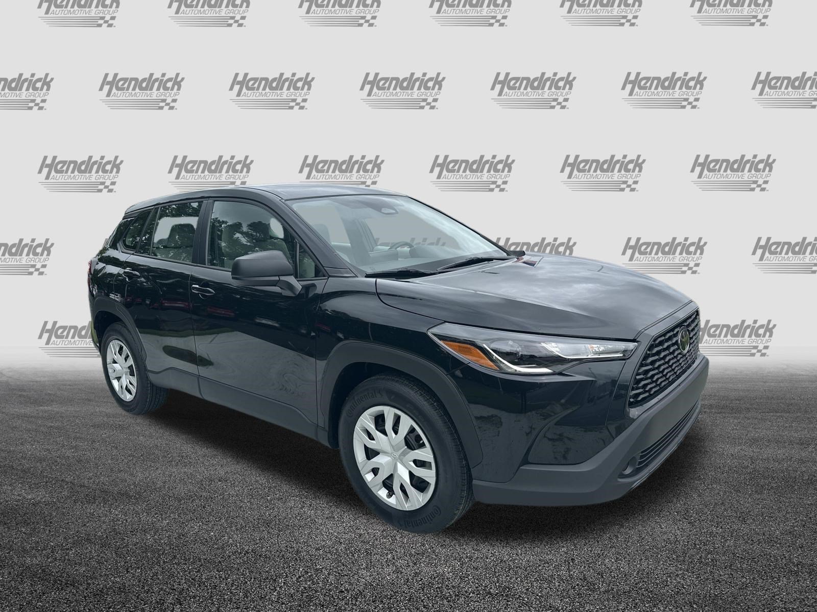 Certified 2025 Toyota Corolla Cross L FWD image 2