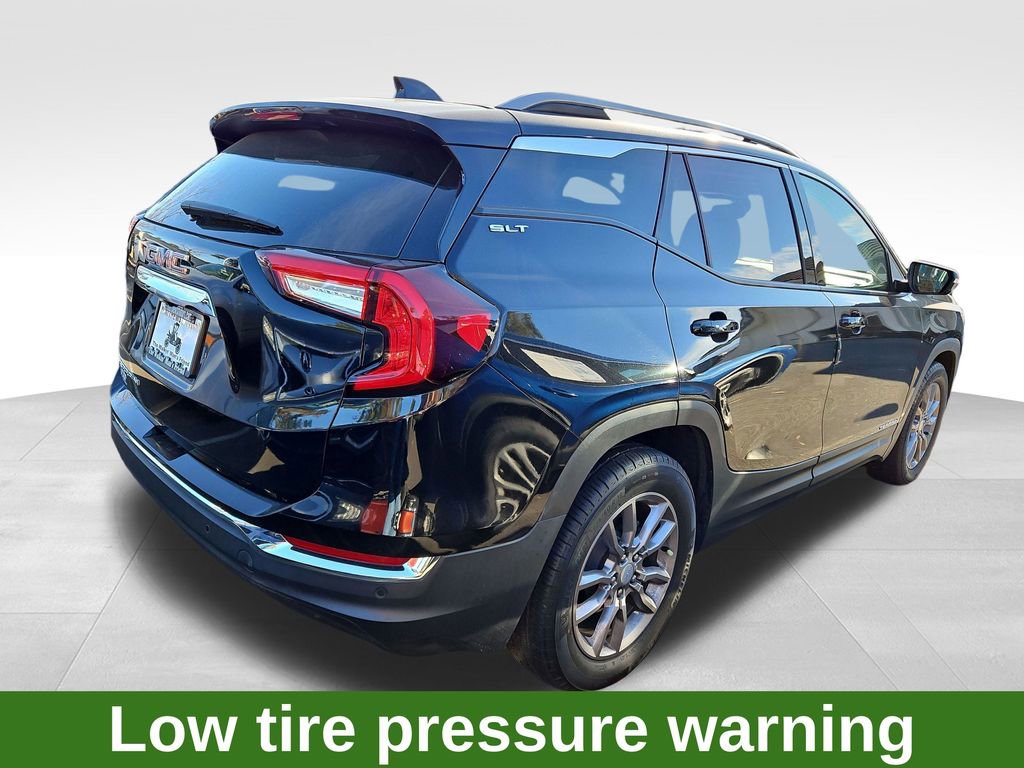 Used 2023 GMC Terrain SLT w/ Infotainment Package II image 6