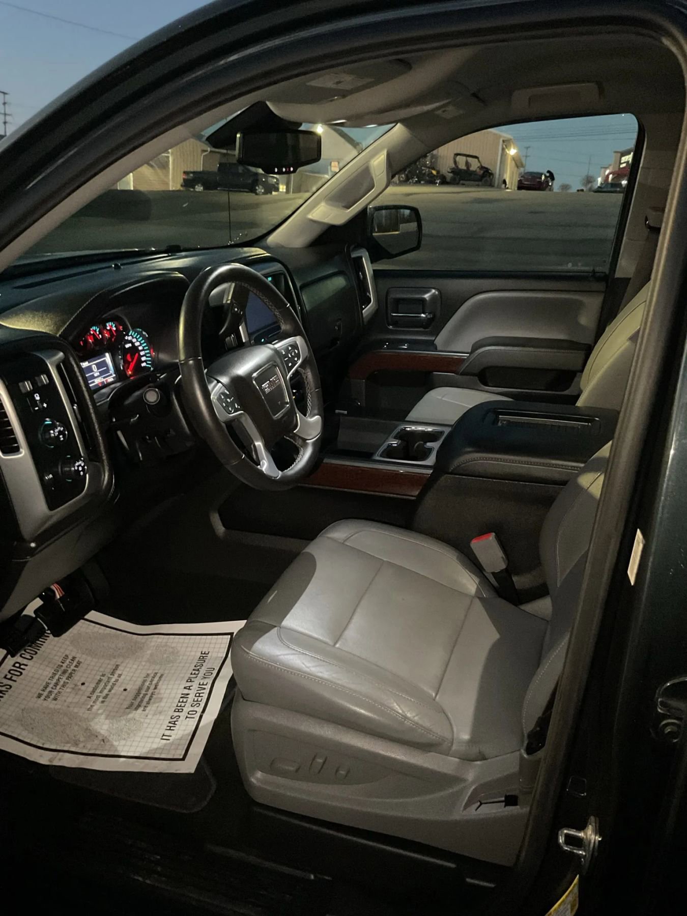 Used 2017 GMC Sierra 1500 SLT image 24