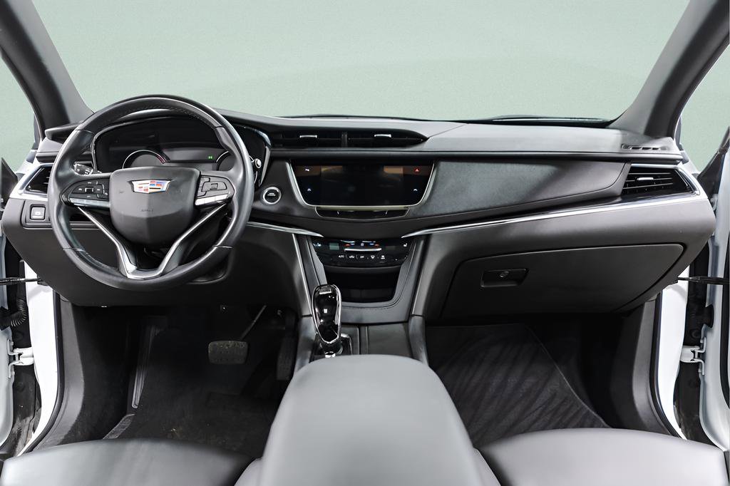 Used 2023 Cadillac XT6 Luxury image 10