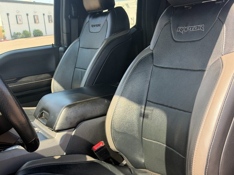 Used 2018 Ford F150 Raptor w/ Equipment Group 802A Luxury AWD/4WD image 24