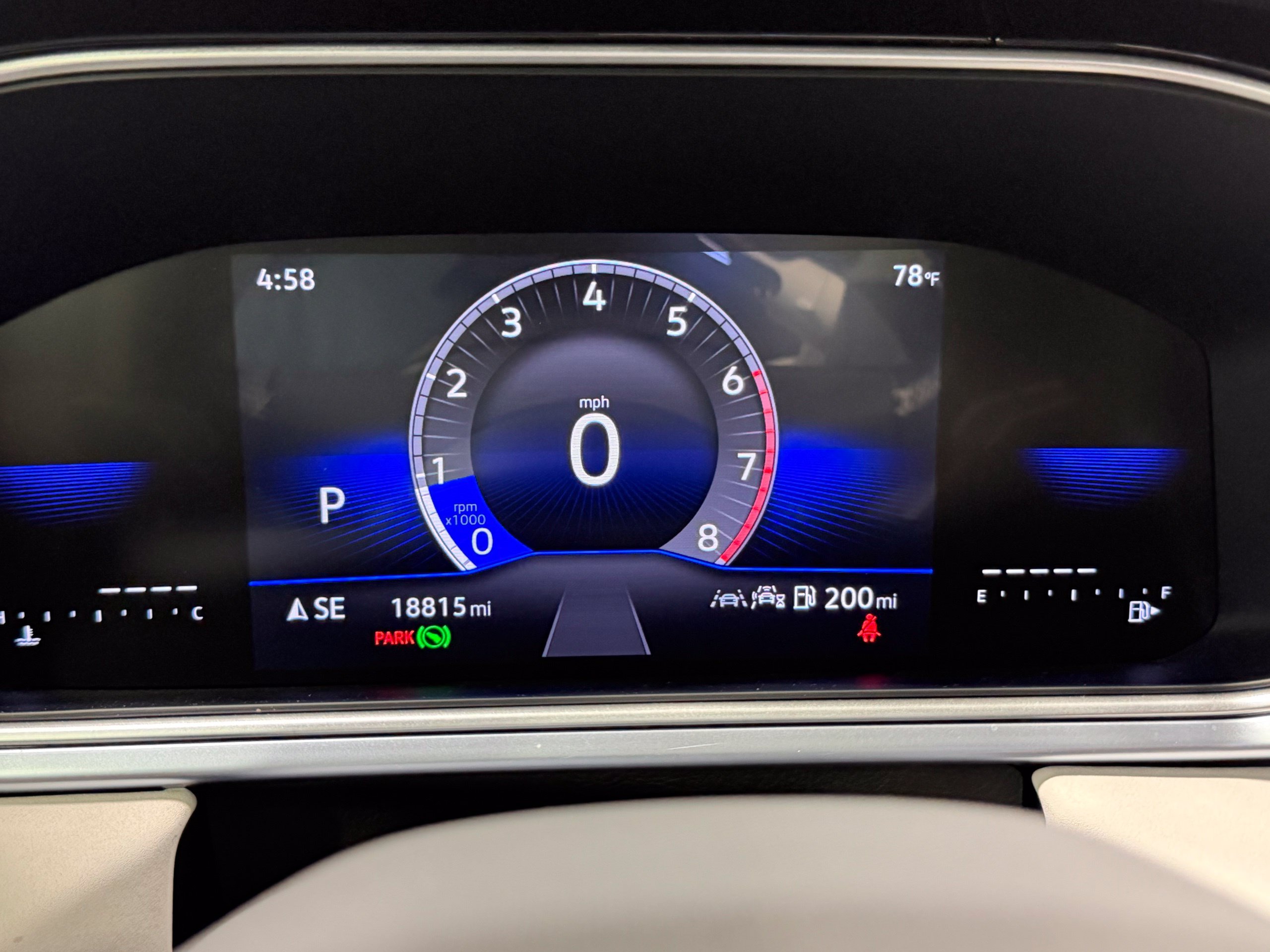 Certified 2025 Volkswagen Taos SE FWD image 40