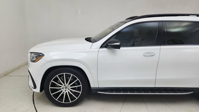 Used 2024 Mercedes-Benz GLS 450 4MATIC image 4