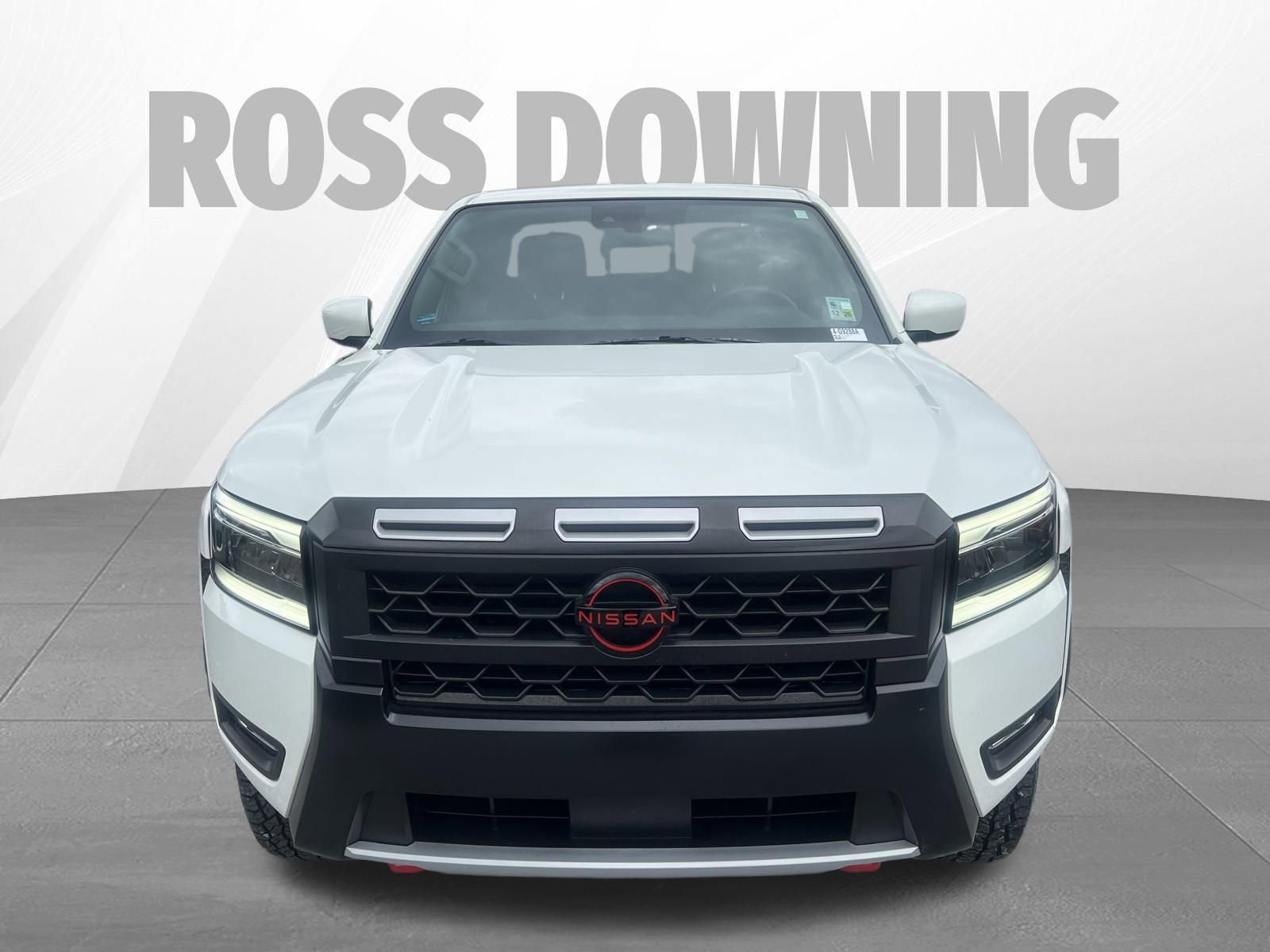 Used 2025 Nissan Frontier PRO-4X image 2