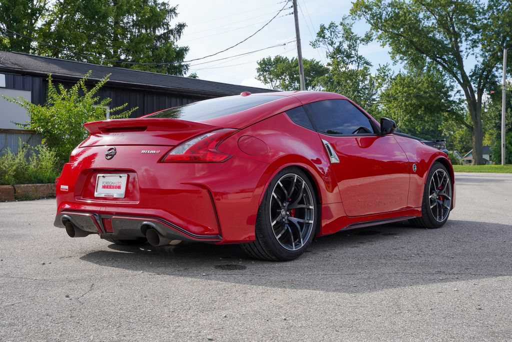Used 2017 Nissan 370Z NISMO RWD image 8