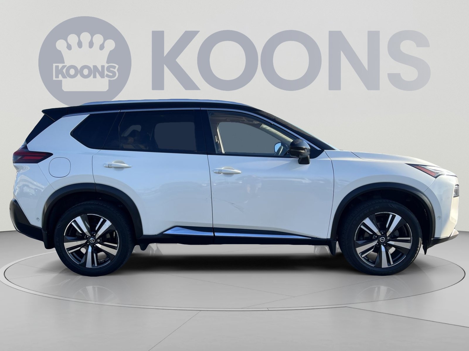 Used 2021 Nissan Rogue Platinum FWD image 17