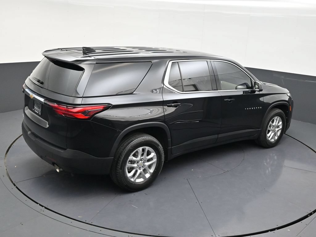 Used 2022 Chevrolet Traverse LS FWD image 15