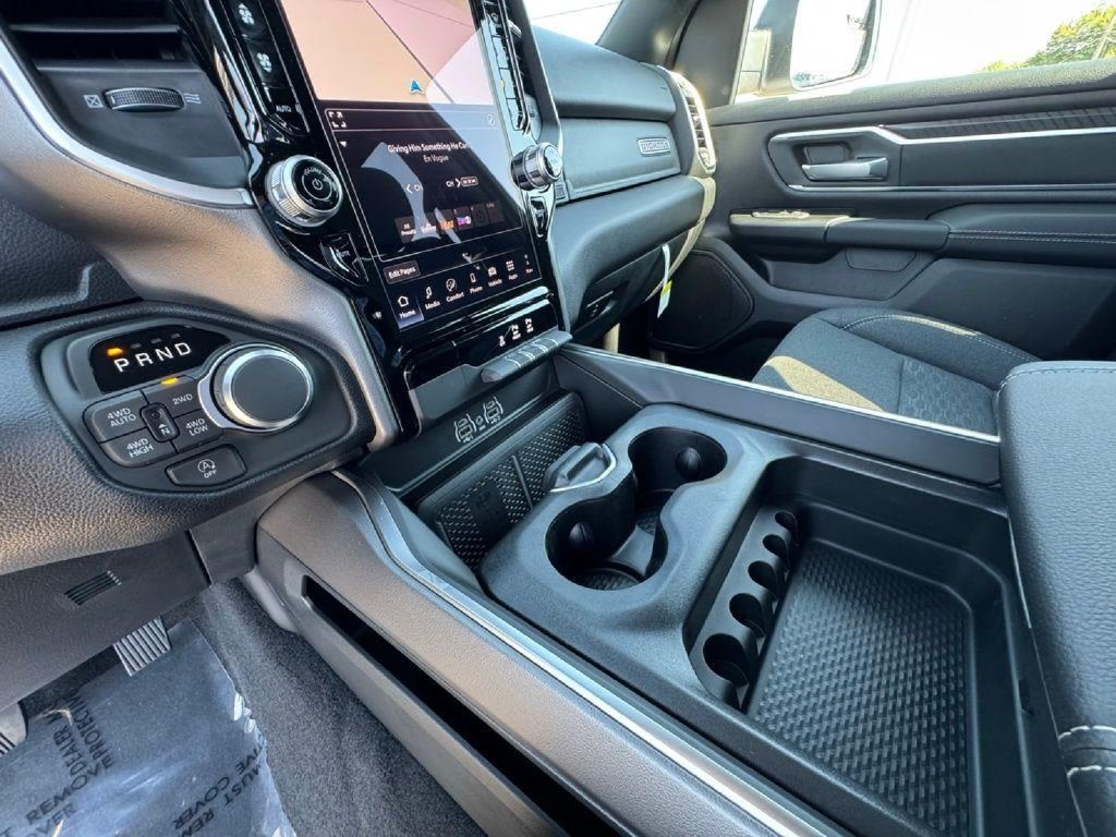 New 2026 RAM 1500 Big Horn AWD/4WD image 25