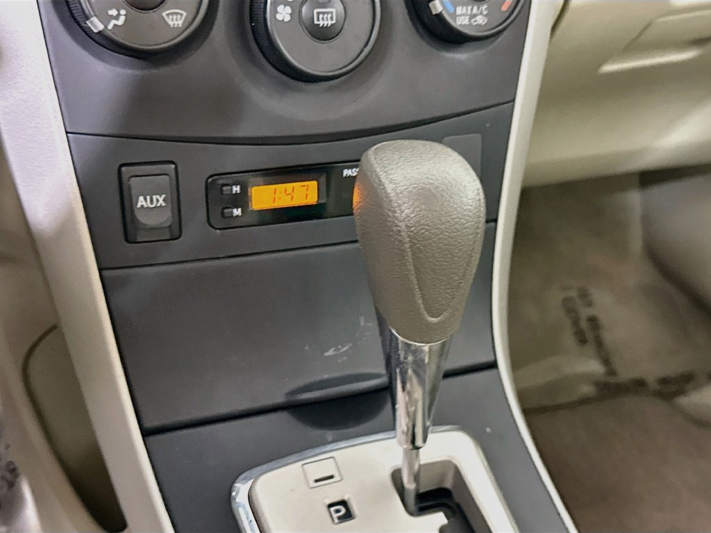 Used 2010 Toyota Corolla LE FWD image 7