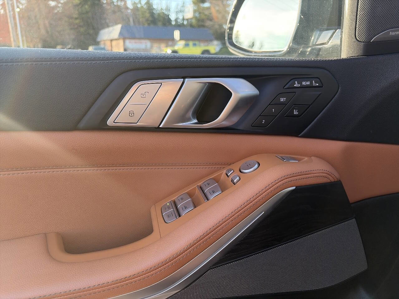 Used 2020 BMW X7 xDrive40i w/ Premium Package image 43