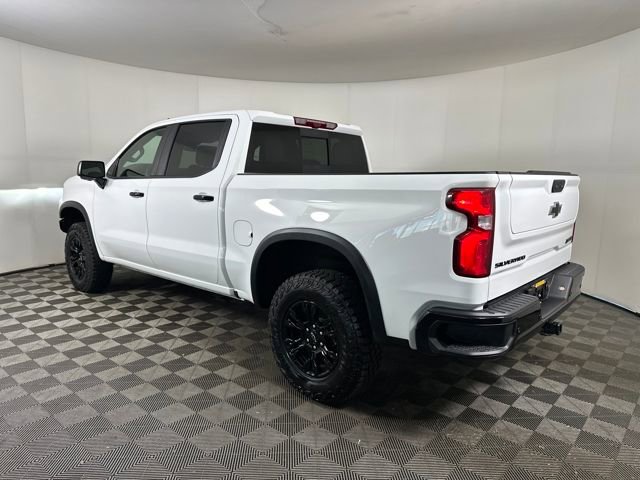 Used 2025 Chevrolet Silverado 1500 ZR2 w/ Technology Package image 5