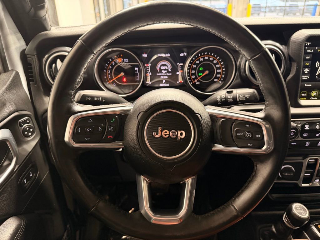 Used 2023 Jeep Wrangler Unlimited Sahara image 30