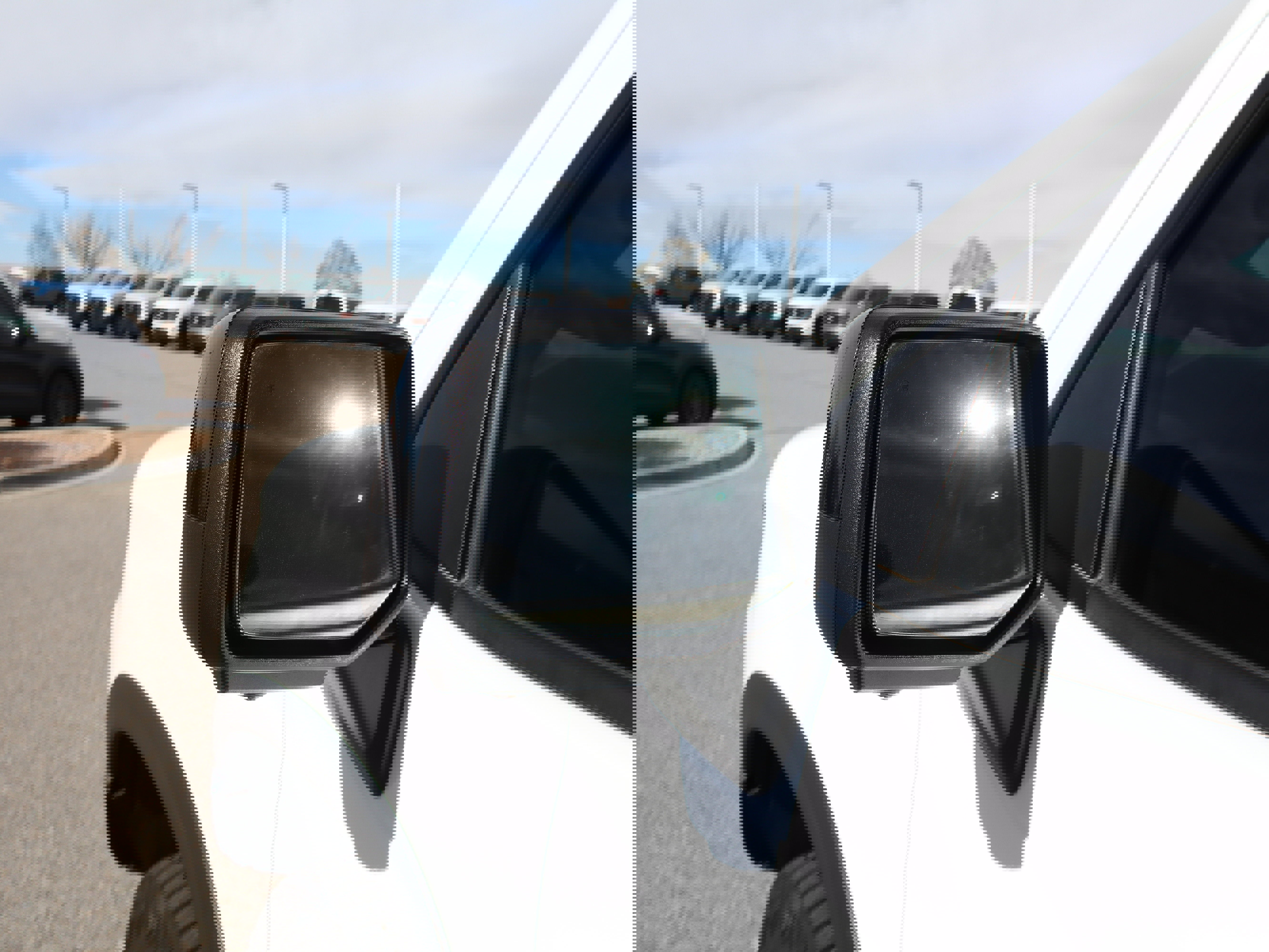 Used 2023 Chevrolet Silverado 1500 ZR2 w/ Technology Package image 17