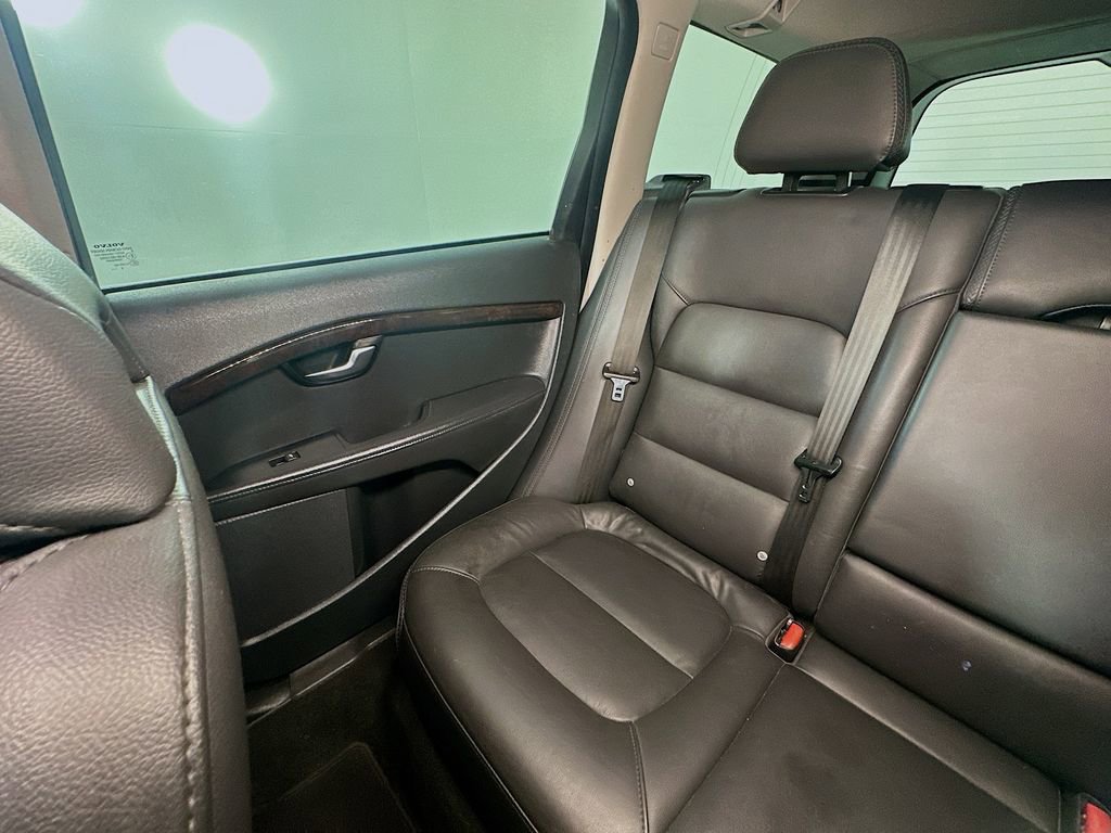 Used 2016 Volvo XC70 T5 Premier image 12