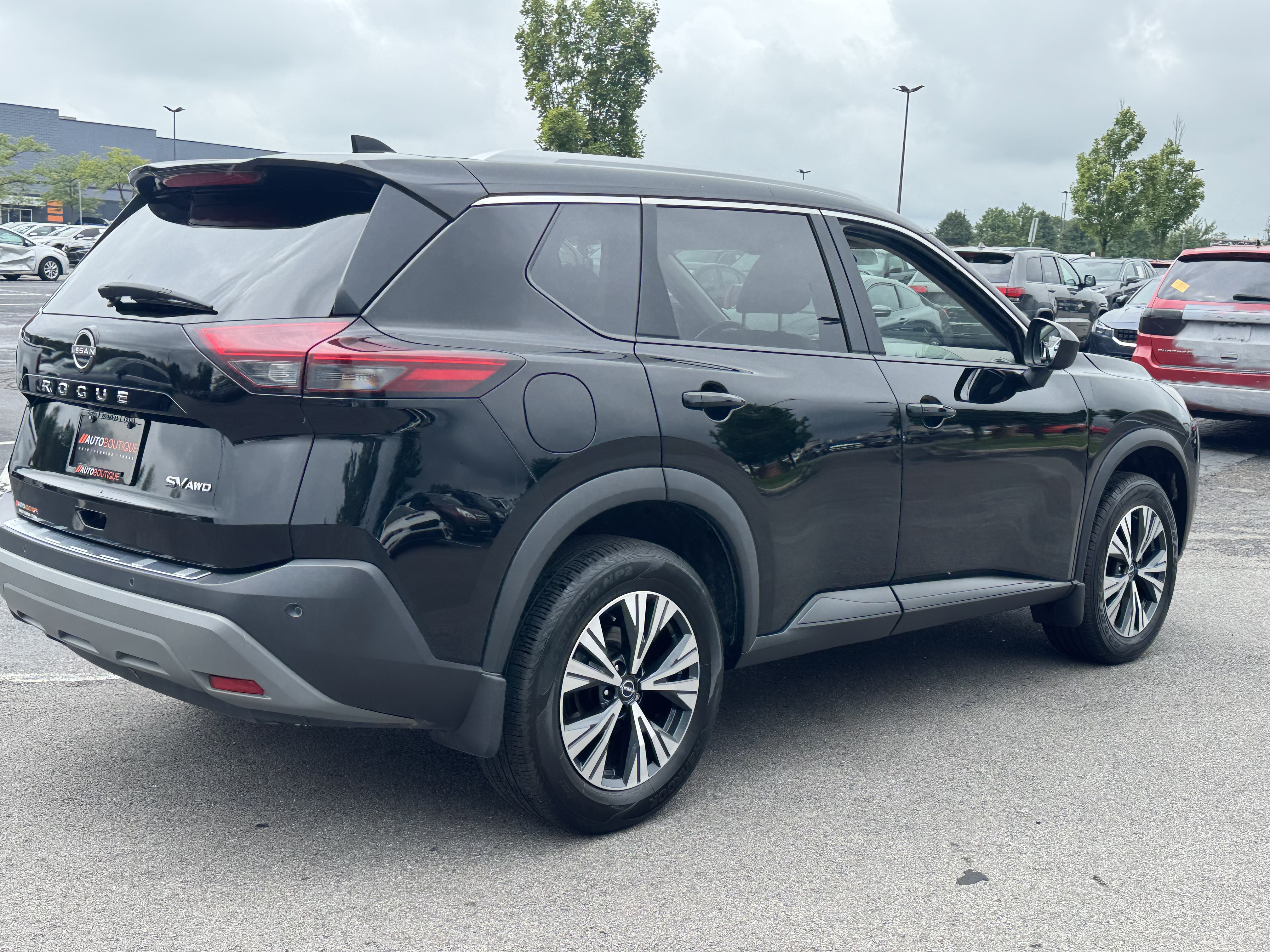 Used 2023 Nissan Rogue SV w/ SV Premium B Package AWD/4WD image 14