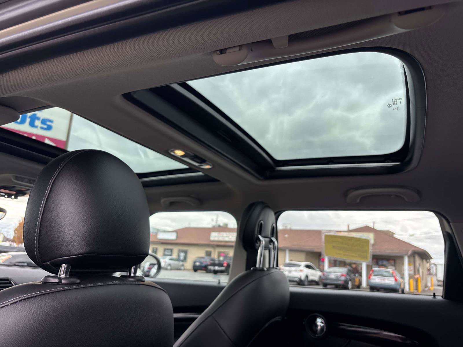 Used 2019 MINI Cooper Clubman ALL4 image 11