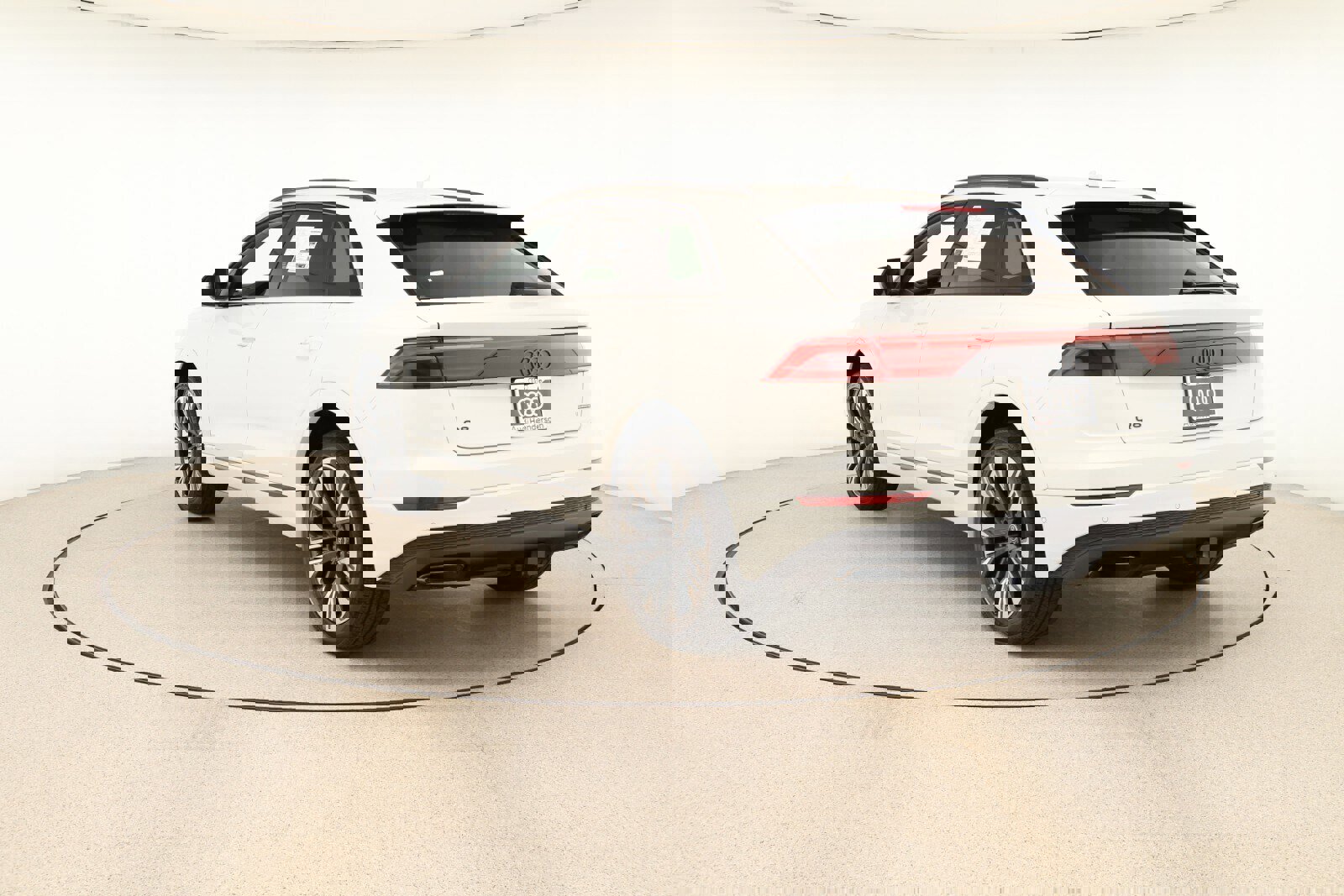 New 2025 Audi Q8 Premium image 4