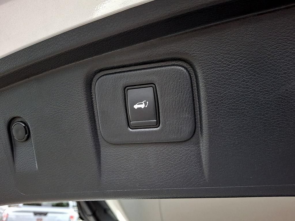 Used 2020 Nissan Murano SL w/ Moonroof Package AWD/4WD image 32