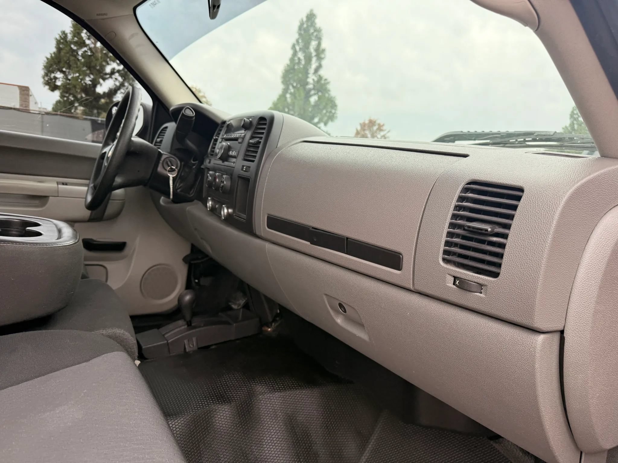 Used 2011 Chevrolet Silverado 1500 W/T w/ LS Package AWD/4WD image 18