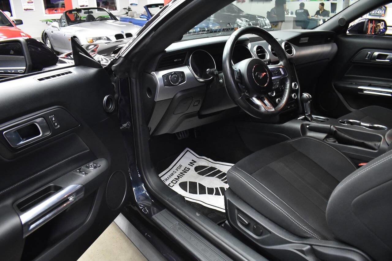 Used 2022 Ford Mustang GT RWD image 26