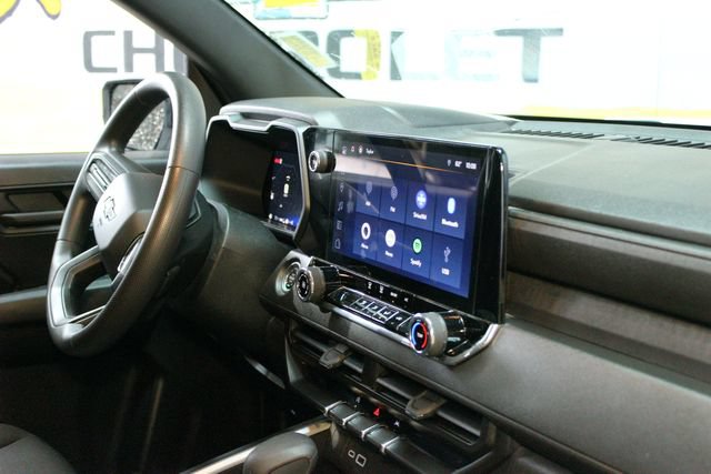 Used 2024 Chevrolet Colorado Trail Boss w/ Technology Package AWD/4WD image 10