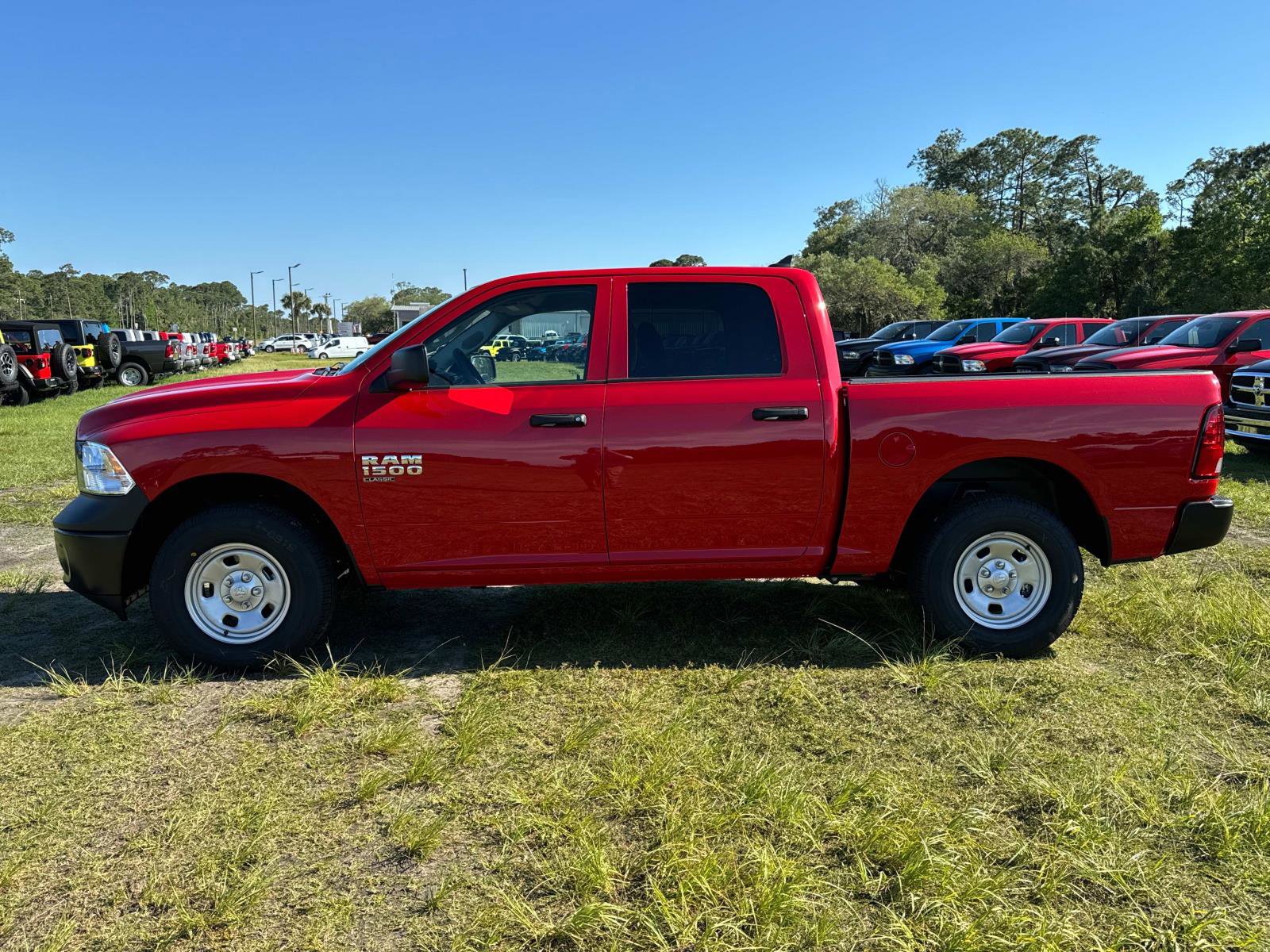 New 2024 RAM 1500 Tradesman w/ Popular Equipment Group AWD/4WD image 6