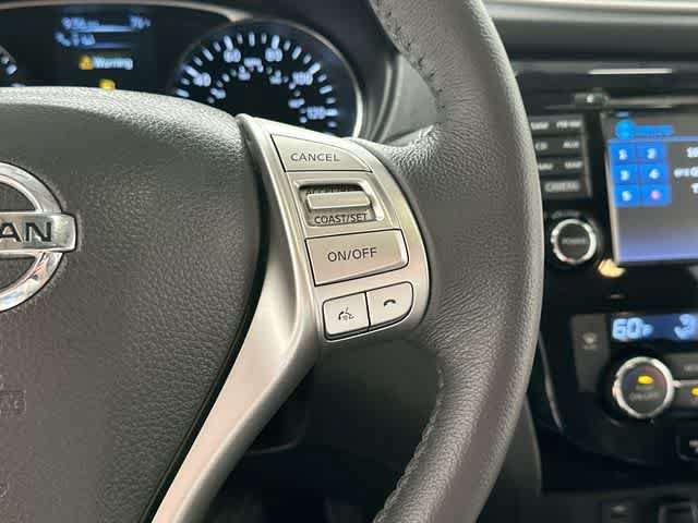 Used 2015 Nissan Rogue SL w/ SL Premium Package AWD/4WD image 10