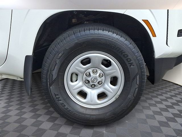 Certified 2024 Nissan Frontier S image 9