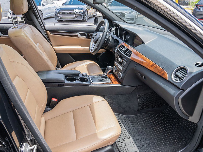 Used 2012 Mercedes-Benz C 350 Sport image 18