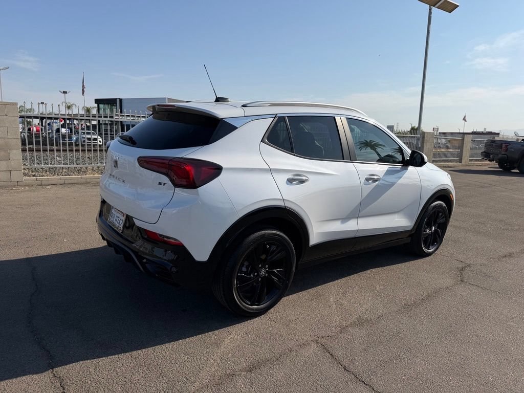 Used 2024 Buick Encore GX Sport Touring w/ Advanced Technology Package FWD image 6