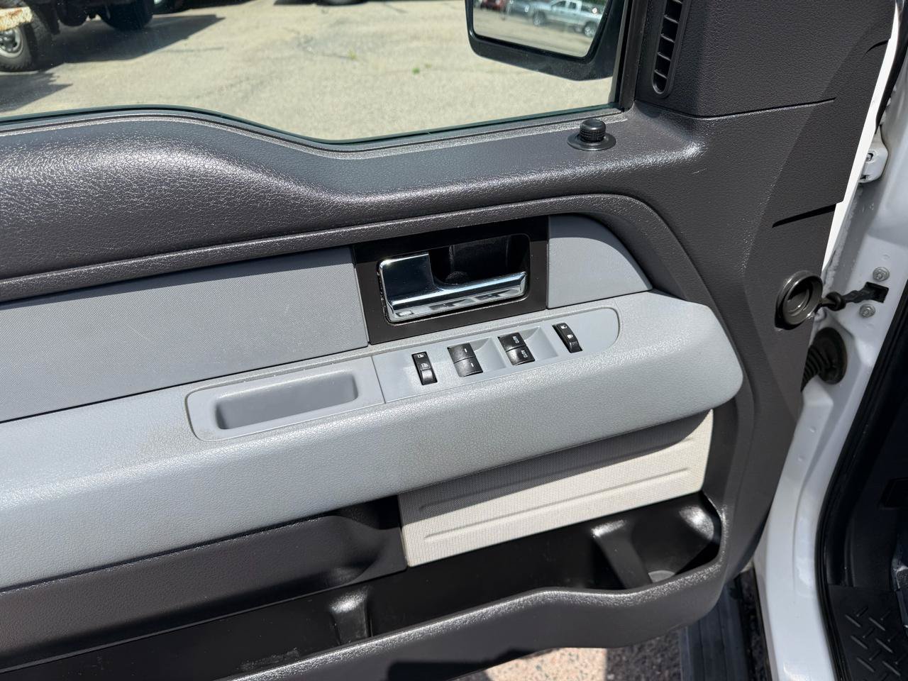 Used 2014 Ford F150 XL w/ Equipment Group 101A Mid AWD/4WD image 14