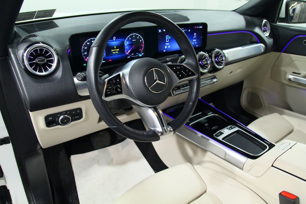 Certified 2025 Mercedes-Benz GLB 250 4MATIC image 5